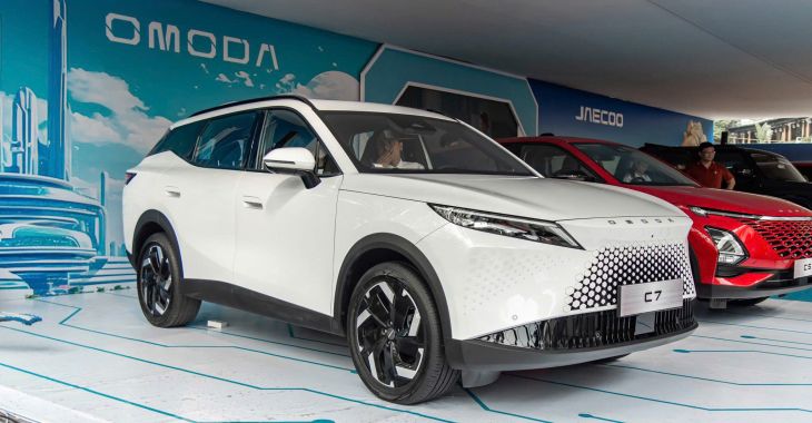 So sánh Omoda C7 với Mazda CX-5, Hyundai Tucson và Honda CR-V: SUV nào đáng mua nhất 2025